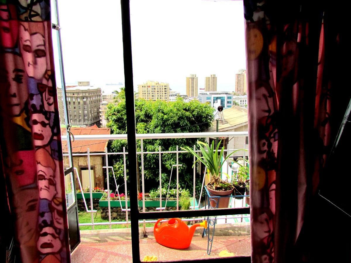 La Casa Azul Hostel บัลปาราอีโซ ภายนอก รูปภาพ